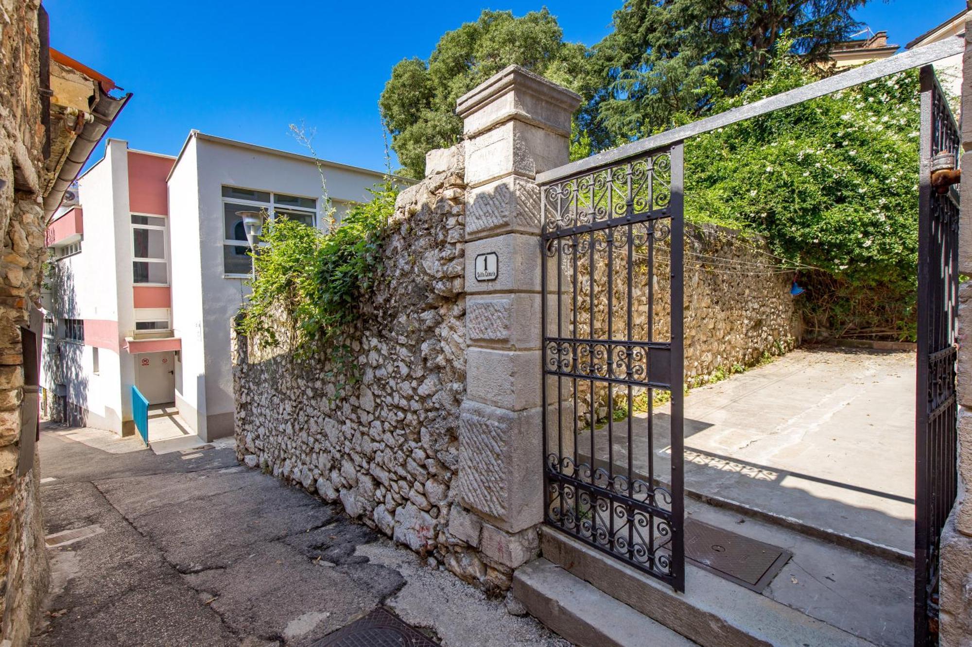 Apartment Salita Calvario Rijeka Exterior photo